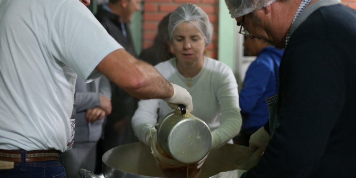 Campo Bom promove série de ações solidárias em semana de frio intenso na região 1 Campo Bom promove série de ações solidárias em semana de frio intenso na região