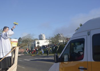 Acontece neste domingo, 25, tradicional Desfile do Motorista e do Colono