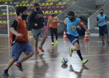 Programa Acolher realiza peneira de futsal no domingo, 22 8 Programa Acolher realiza peneira de futsal no domingo, 22