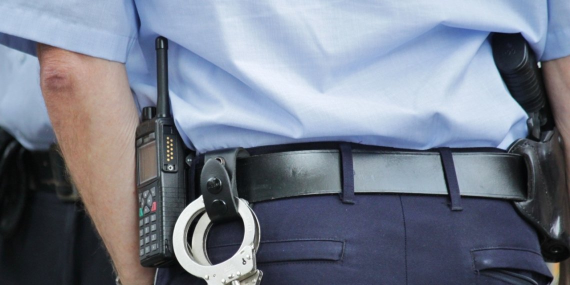 Homem furta oito frascos de desodorantes em farmácia do Centro 1 Publicado edital para próxima fase do concurso para a Guarda Municipal de Campo Bom