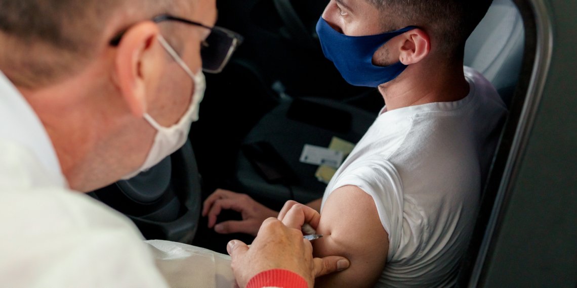 Campo Bom vacina público acima dos 18 anos nesta quinta-feira 1 Campo Bom vacina público acima de 23 anos nesta quarta-feira, 11