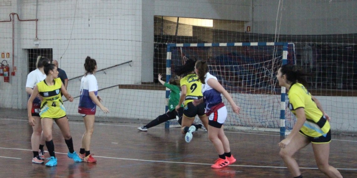 Equipe catarinense vence etapa do Brasileiro de Handebol em Campo Bom
