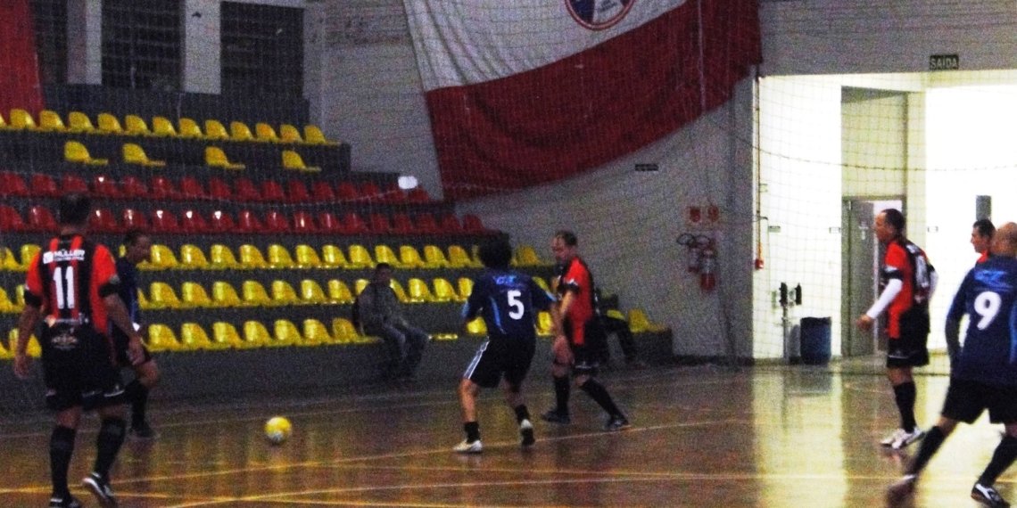 Copas Tia Mira e Futsal 50 Anos têm jogos nesta quarta-feira, 20 1 Copas Tia Mira e Futsal 50 Anos têm jogos nesta quarta-feira, 20