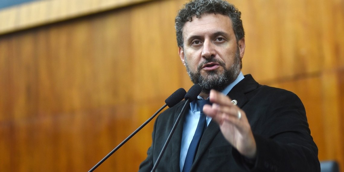 Heinze e Issur articulam reunião com Ministério da Saúde por mais vagas para oncologia da região 1 Heinze e Issur articulam reunião com Ministério da Saúde por mais vagas para oncologia da região