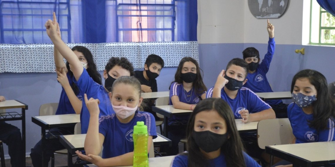 Matrículas de alunos novos na rede municipal ocorrem nesta quinta e sexta-feira 1 Rematrículas das escolas municipais encerram nesta sexta-feira, 12