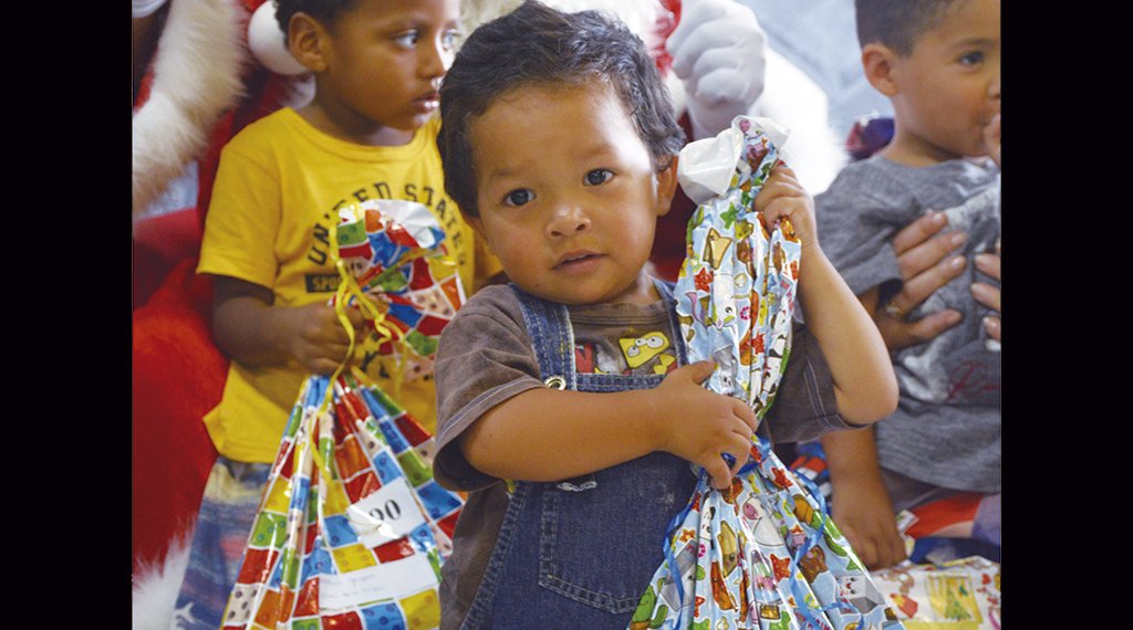 “Transformar o pedido das crianças em realidade é demonstrar a verdadeira magia do Natal”, diz professora 1 “Transformar o pedido das crianças em realidade é demonstrar a verdadeira magia do Natal”, diz professora