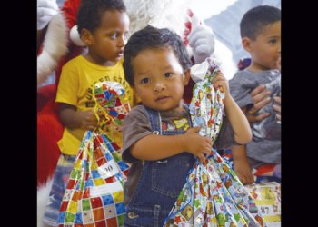 “Transformar o pedido das crianças em realidade é demonstrar a verdadeira magia do Natal”, diz professora