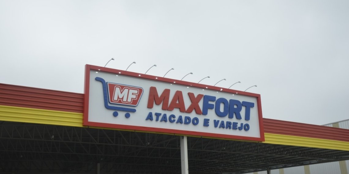 Atacarejo MaxFort é inaugurado em Campo Bom 1 Para fechar o ano com chave de ouro, Hospital Veterinário Feevale é inaugurado