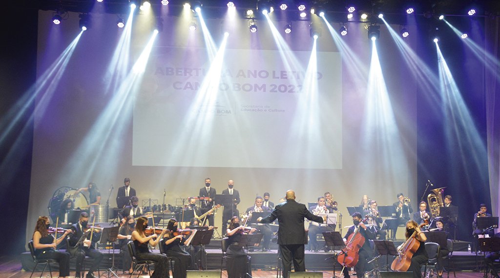 Com muito entusiasmo, o ano letivo da rede municipal foi oficialmente aberto 1 Com muito entusiasmo, o ano letivo da rede municipal foi oficialmente aberto