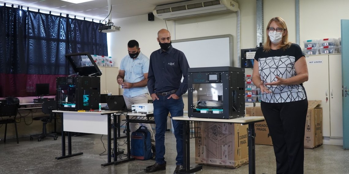 Campo Bom instala impressoras 3D nos laboratórios de informática das escolas municipais 1 Campo Bom instala impressoras 3D nos laboratórios de informática das escolas municipais