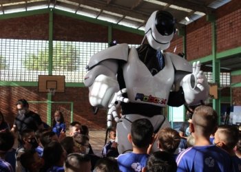 Cerca de 10 mil alunos da rede municipal voltaram às aulas em Campo Bom nesta segunda-feira 4 Cerca de 10 mil alunos da rede municipal voltaram às aulas em Campo Bom nesta segunda-feira