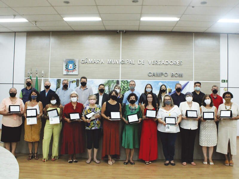 Emoção e valorização da figura feminina predominam em sessão que homenageou mulheres de destaque na cidade 1 camara2