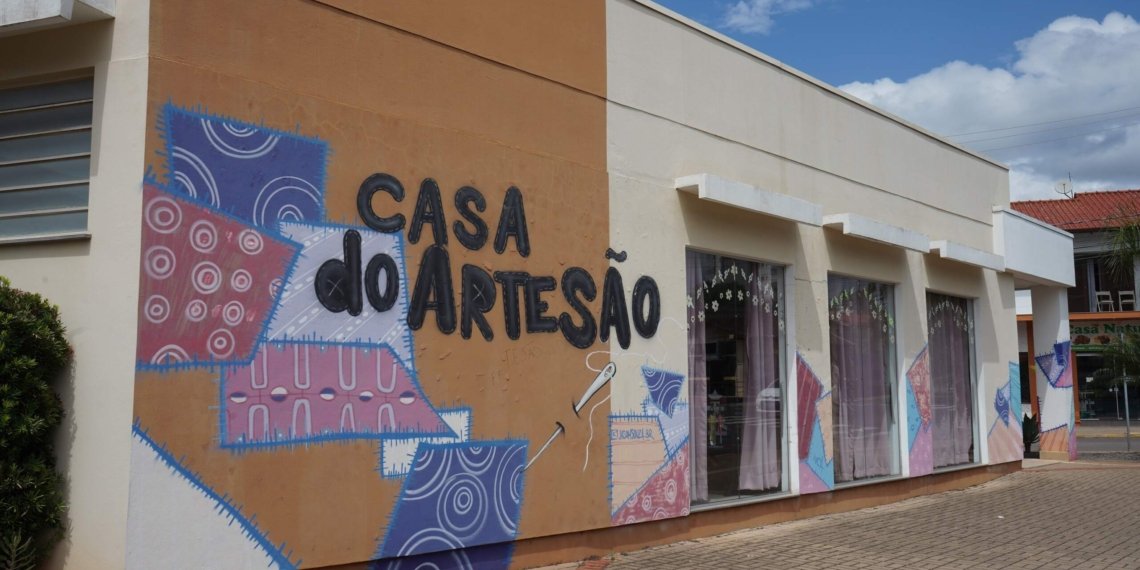 Casa do Artesão de Campo Bom organiza feira de rua para o Dia do Artesão