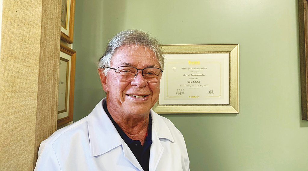 Cinquenta anos de dedicação e amor à pediatria 1 Cinquenta anos de dedicação e amor à pediatria