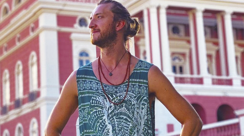 CEU realiza aulas gratuitas de teatro