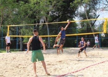Domingo no Parcão terá jogos do Circuito de Vôlei de Areia 6 Circuito de Vôlei de Areia está com as inscrições abertas
