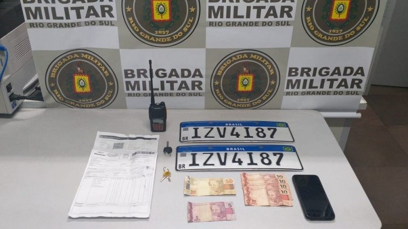 Brigada Militar efetua prisão de homem que conduzia veículo clonado 1 Brigada Militar efetua prisão de homem que conduzia veículo clonado