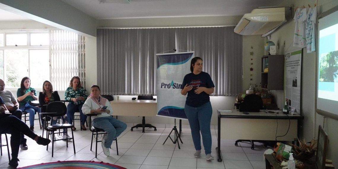 Campo Bom sediou o 2° Encontro de Interlocutores da Educação Ambiental do Pró-Sinos 1 Campo Bom sediou o 2° Encontro de Interlocutores da Educação Ambiental do Pró-Sinos