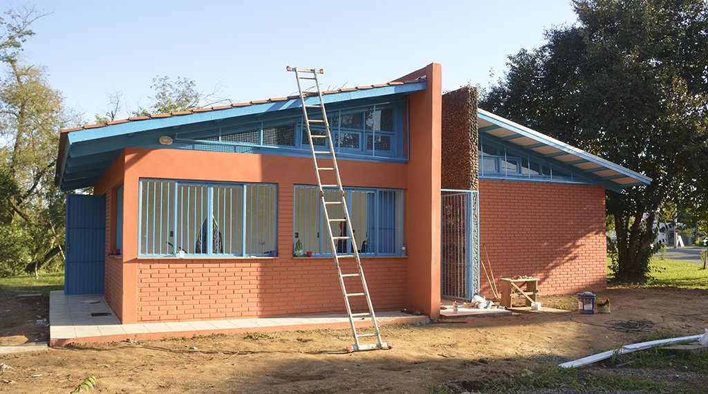 Furtos e vandalismo atrasam obra no parcão