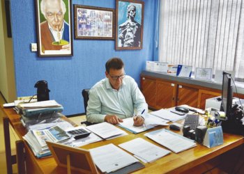 Novo plano de carreira dos professores é aprovado e passa a valer a partir de junho no município 9 Novo plano de carreira dos professores é aprovado e passa a valer a partir de junho no município