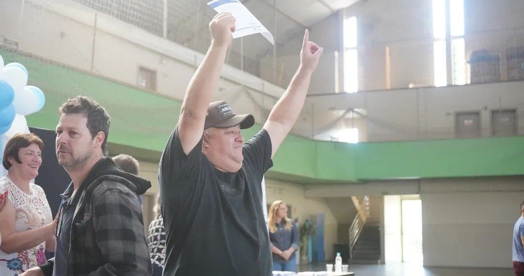 Administração realiza entrega de certificados de regularização dos Loteamentos Bem Viver I e II 1 Administração realiza entrega de certificados de regularização dos Loteamentos Bem Viver I e II