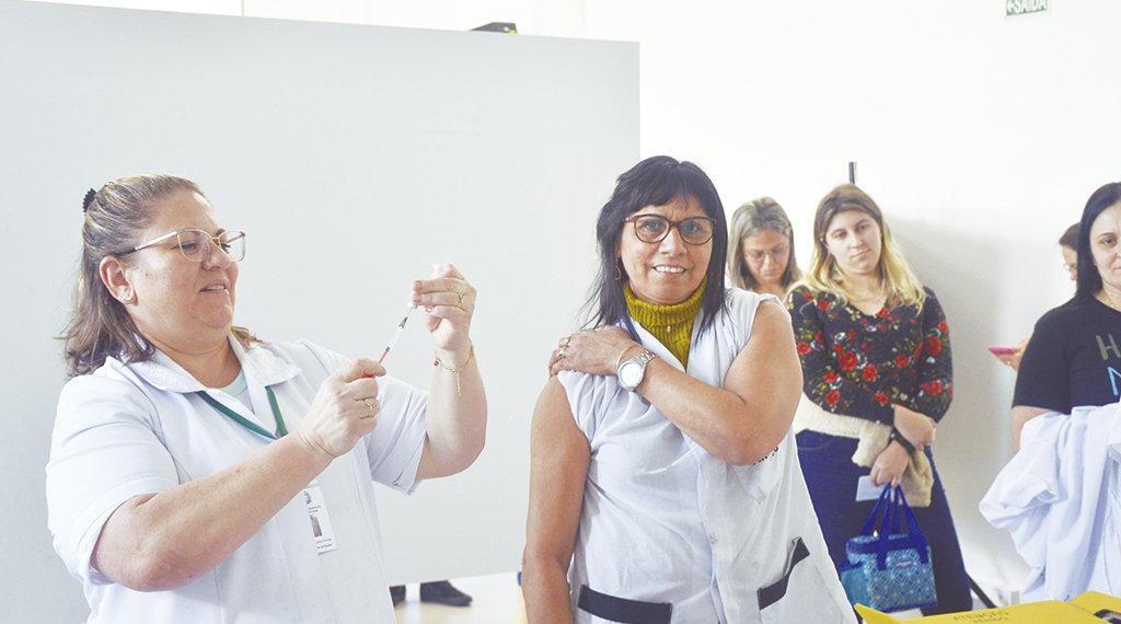 Arezzo&Co promove dia D de multivacinação 1 Arezzo&Co promove dia D de multivacinação