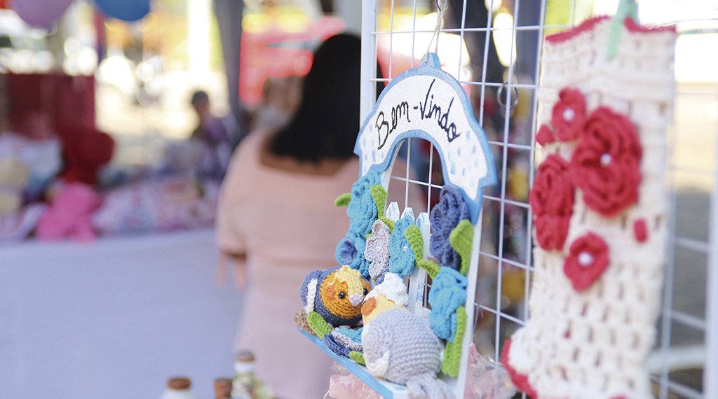 Neste sábado tem feira da Casa do Artesão na Praça João Blos 1 Neste sábado tem feira da Casa do Artesão na Praça João Blos