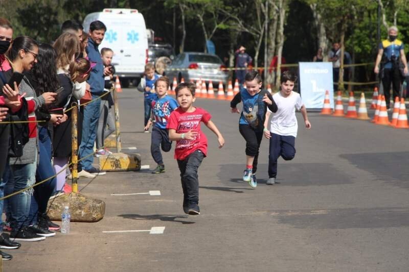 Corrida Kids no Domingo no Parcão teve mais de 250 competidores 1 Corrida Kids no Domingo no Parcão teve mais de 250 competidores