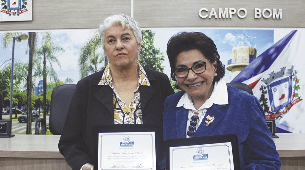 Duas homenagens na última sessão ordinária de agosto