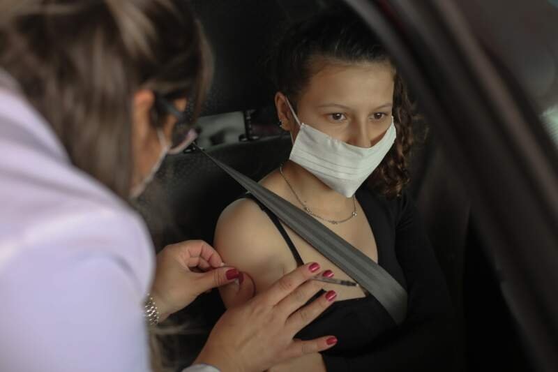 Em Campo Bom, quem tem 18 anos já pode fazer a quarta dose contra a Covid-19