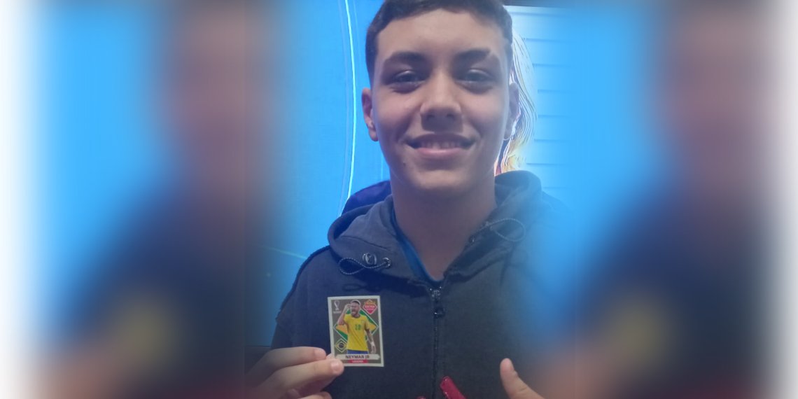 Campo-bonense é o primeiro da região a encontrar figurinha rara do Neymar 1 Campo-bonense é o primeiro da região a encontrar figurinha rara do Neymar