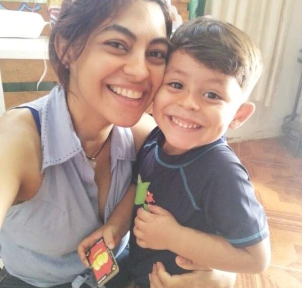 Após mais de dois anos separados, venezuelana irá reencontrar filho 1 A mais de 6 mil km distante do filho