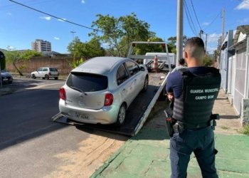 Guarda Municipal recupera carro roubado no bairro Centro 8 Guarda Municipal recupera carro roubado no bairro Centro