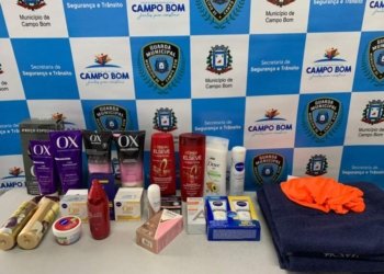 Mulher é presa por furtar perfumaria 4 Mulher é presa por furtar perfumaria