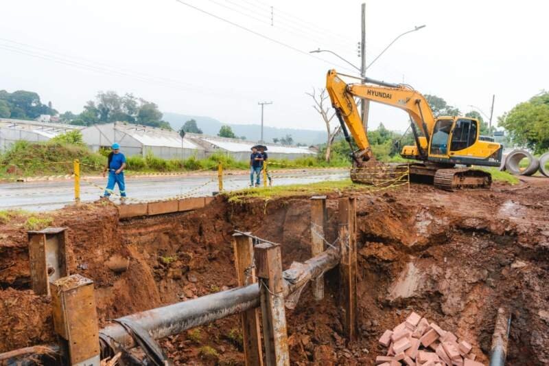 Trecho da Avenida dos Municípios bloqueado por tempo indeterminado 1 Trecho da Avenida dos Municípios bloqueado por tempo indeterminado