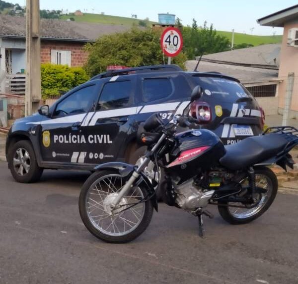 Polícia Civil recupera motocicleta furtada 1 Polícia Civil recupera motocicleta furtada
