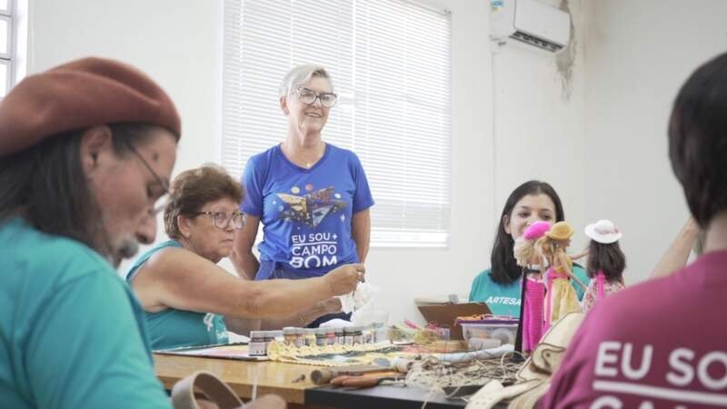 Casa Silvia Reichert uniu artesãos campo-bonenses e há seis anos cria histórias de gratidão e amizade