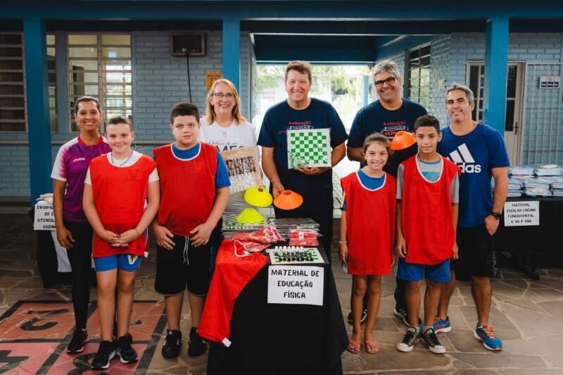 <strong>Mais de R$ 110 mil em materiais esportivos para as escolas de Campo Bom</strong> 1 Mais de R$ 110 mil em materiais esportivos para as escolas de Campo Bom