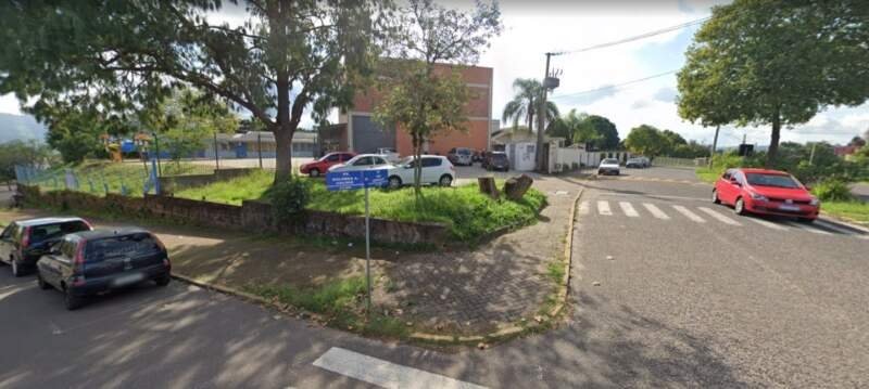 Mãe e filha são atropeladas em frente a Emei Guilhermina Blos 1 Mãe e filha são atropeladas em frente a Emei Guilhermina Blos