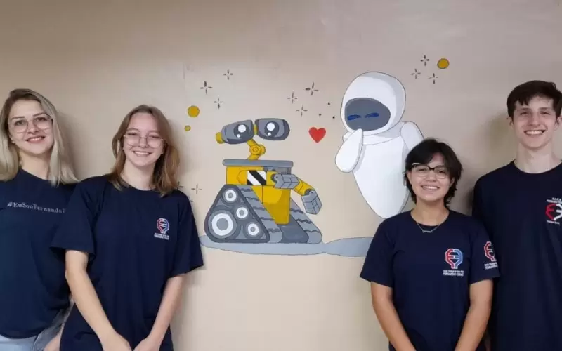 Alunos do Fernando Ferrari nas semifinais de competição de tecnologia 1 Alunos do Fernando Ferrari nas semifinais de competição de tecnologia