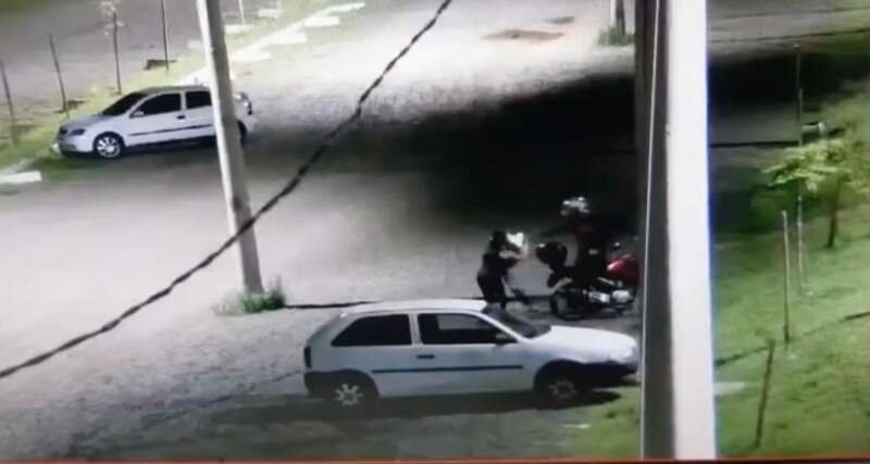 Moto de vítima de latrocínio é localizada perto do local do crime 1 Moto de vítima de latrocínio é localizada perto do local do crime