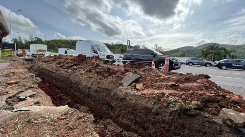 Prefeitura entra na Justiça para liberar rua bloqueada pela EGR próximo ao pedágio da ERS-239