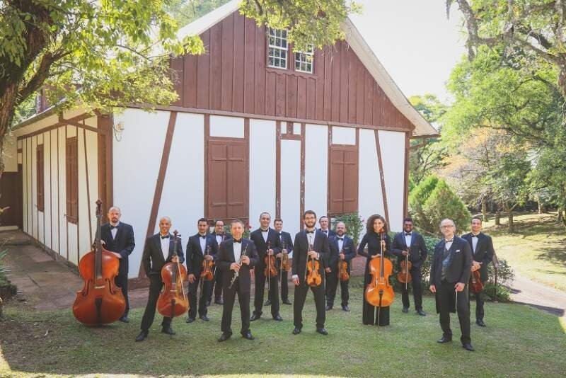 Camerata Presto se apresenta no dia 15 de maio no Teatro do CEI