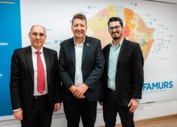 Prefeito Luciano Orsi é oficialmente eleito presidente da Famurs 7 Prefeito Luciano Orsi é oficialmente eleito presidente da Famurs