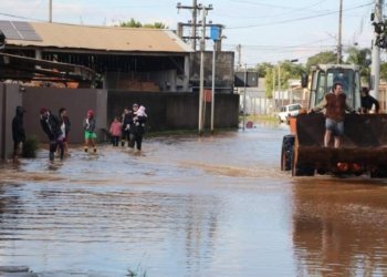 Alerta para contágio de doenças causadas por água contaminada