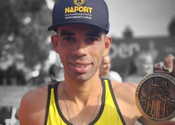Gari participa de maratona e inspira comunidade a buscar qualidade de vida