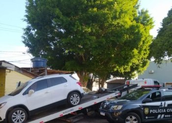 Polícia Civil apreende veículo roubado 6 Polícia Civil apreende veículo roubado