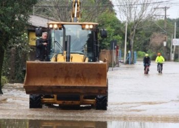 Nível do Rio dos Sinos começou a baixar na manhã desta segunda-feira