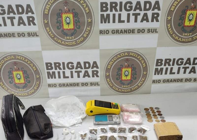 Mulher é presa por tráfico de drogas em Campo Bom 1 Mulher é presa por tráfico de drogas em Campo Bom