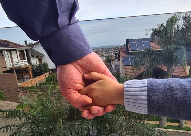 Unidos pelo amor:o primeiro dia dos pais após a adoção 1 Unidos pelo amor:o primeiro dia dos pais após a adoção